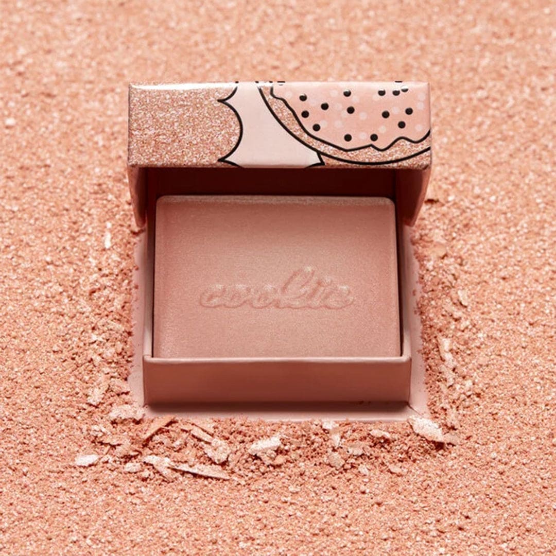 Benefit Ladies Cookie Golden Pearl Highlighter Highlighter - XOXO cosmetics