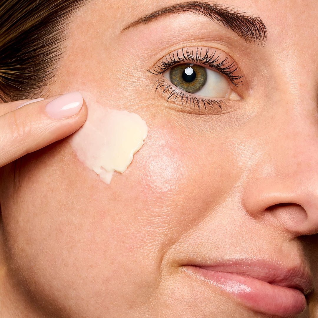 Bobbi Brown Primer & Moisturizer - Vitamin Enriched Face Base Primer - XOXO cosmetics