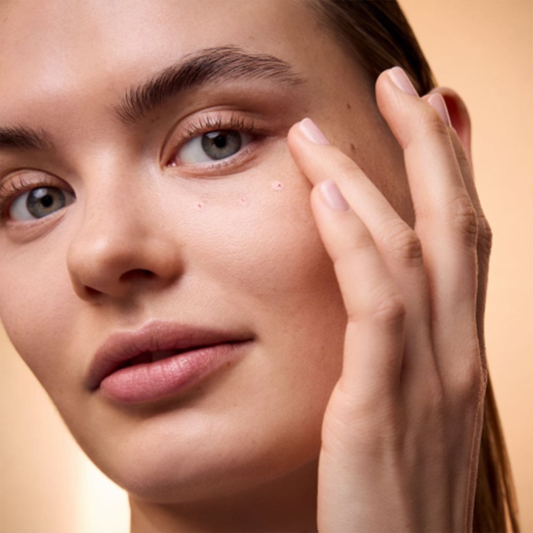 Catrice Wonder Woman Under Eye Brightener - Limited Edition Concealer - XOXO cosmetics