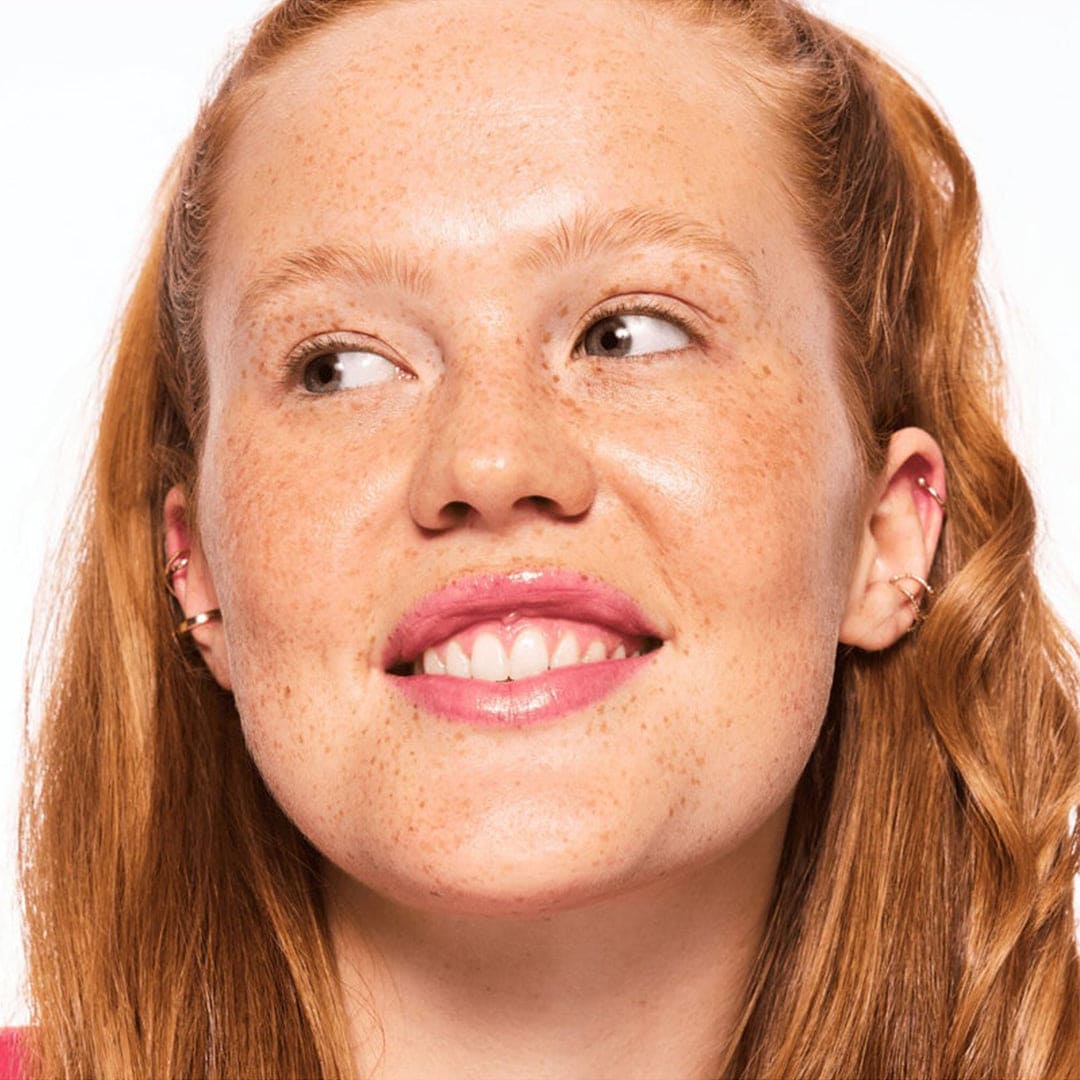 Essence Wonder Full Primer 5-in-1 - 10 Light Medium Primer - XOXO cosmetics