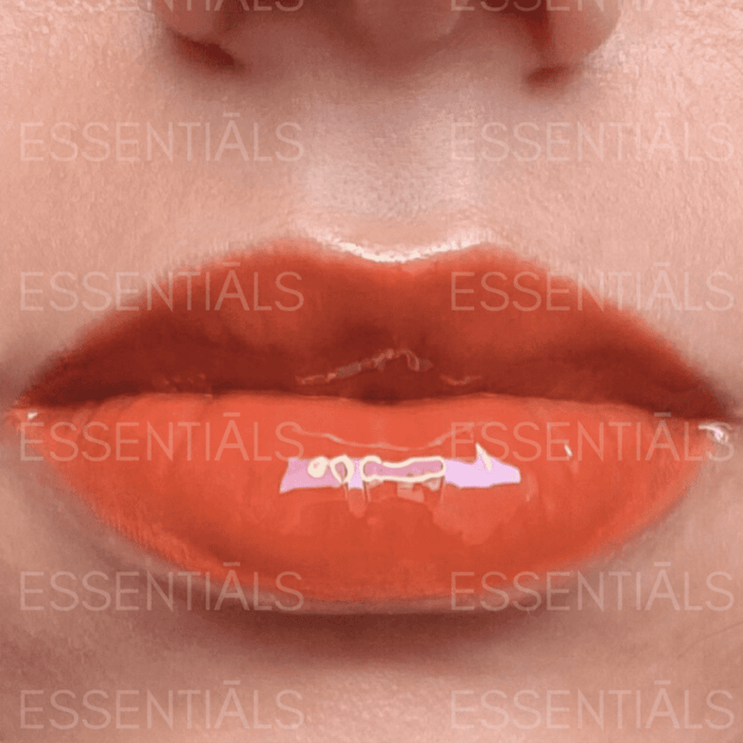 Essentials Crush Lip Oil Lip Oil - XOXO cosmetics
