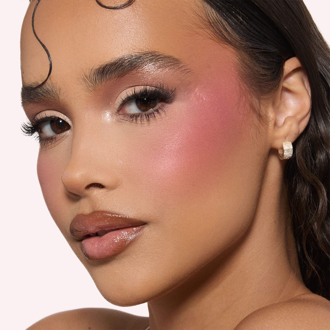 Huda Beauty Blush Filter Blurring Blushlighters Palette Blush - XOXO cosmetics