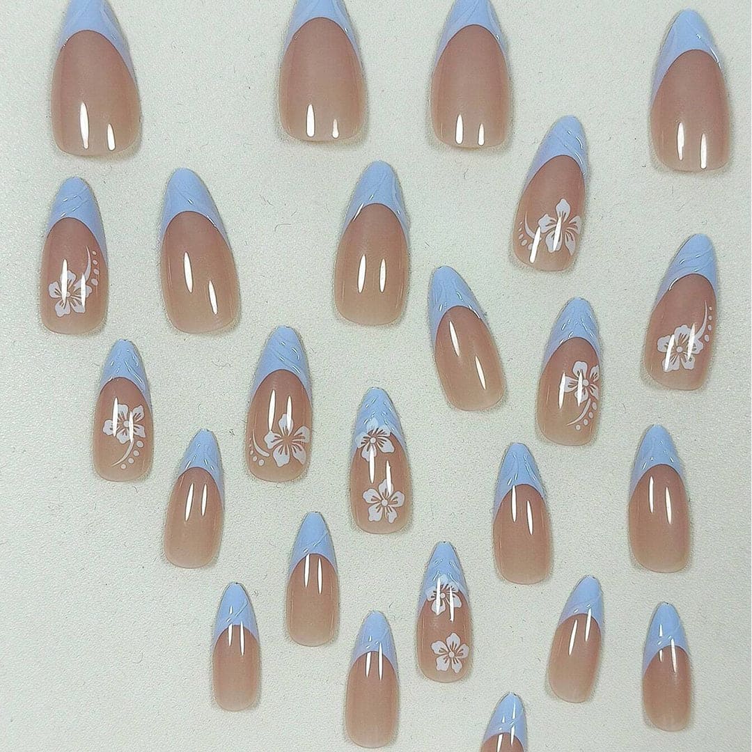 SHEIN White Flower Simple Elegant Style Medium Length Almond Shaped Press On Nails Press On Nails - XOXO cosmetics
