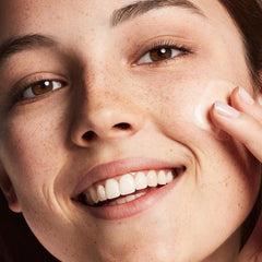 Clinique Dramatically Different Moisturizing Gel Moisturizer - XOXO cosmetics