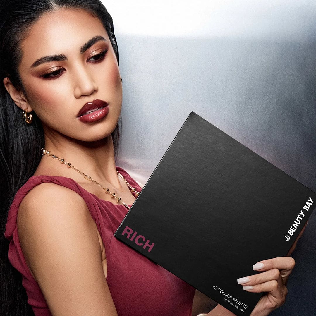 Beauty Bay Rich 42 Colour Palette Eyeshadow - XOXO cosmetics