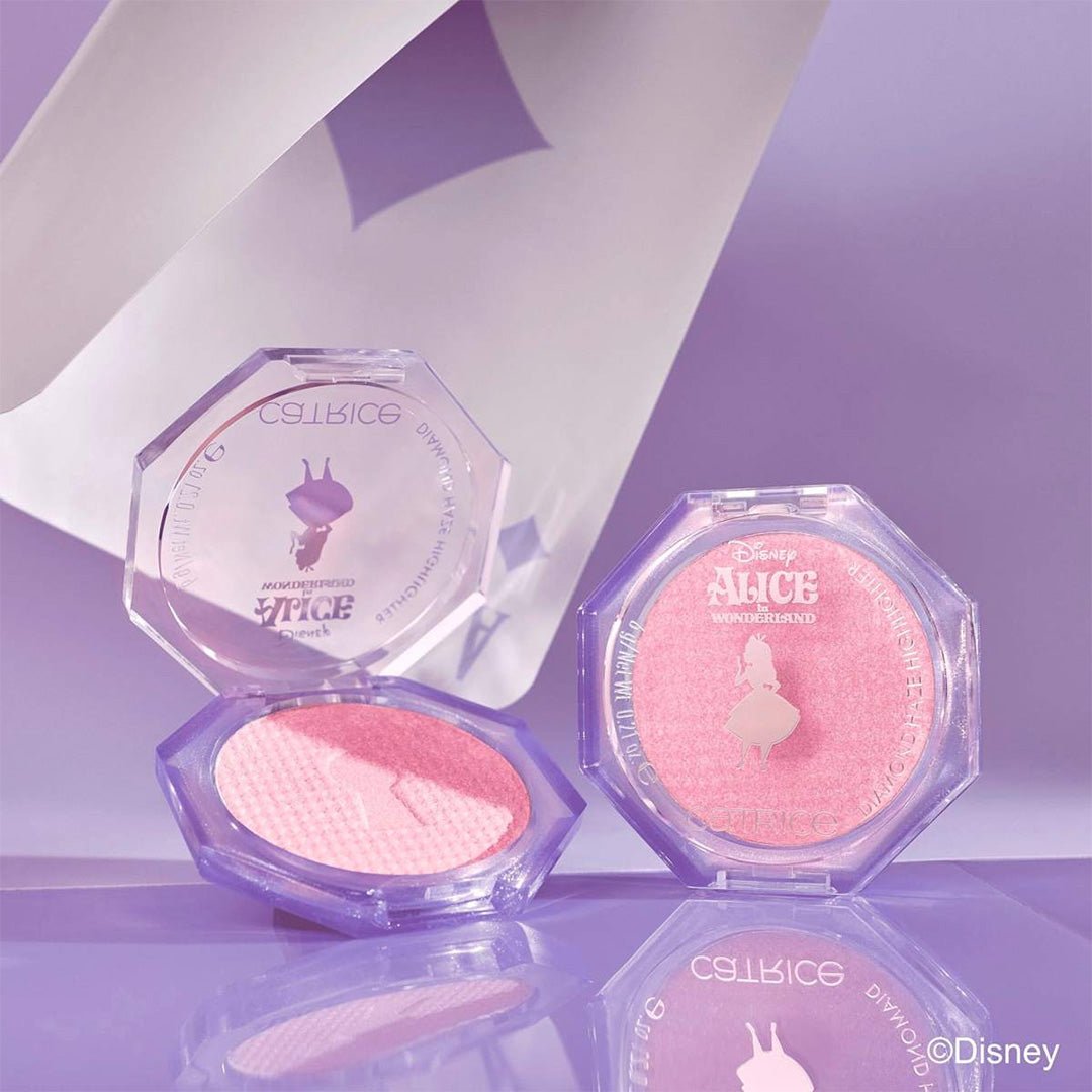 Catrice Disney Alice in Wonderland Diamond Haze Highlighter - C01 Dream Bigger Highlighter - XOXO cosmetics