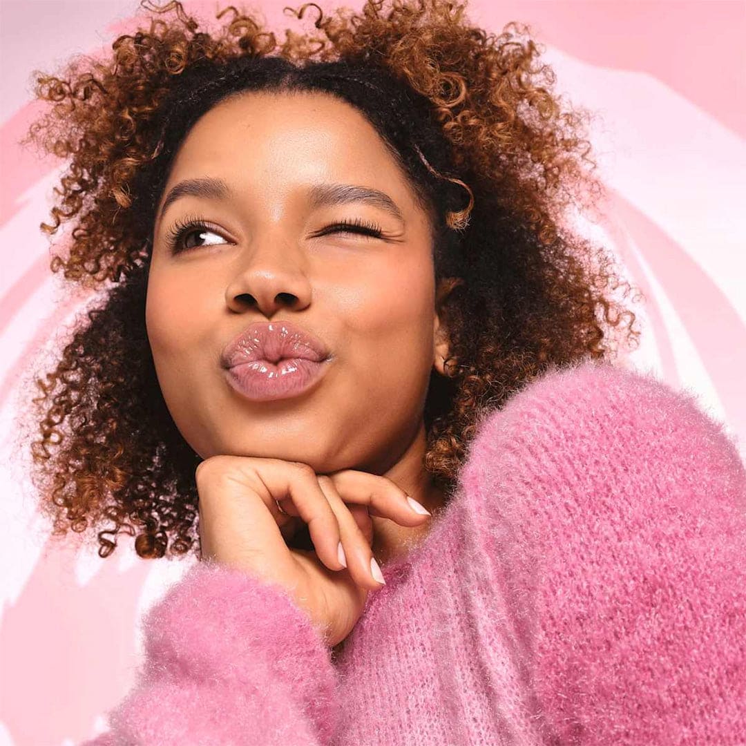 Essence Disney Alice in Wonderland Plumping High-Shine Lipgloss Lip Gloss - XOXO cosmetics