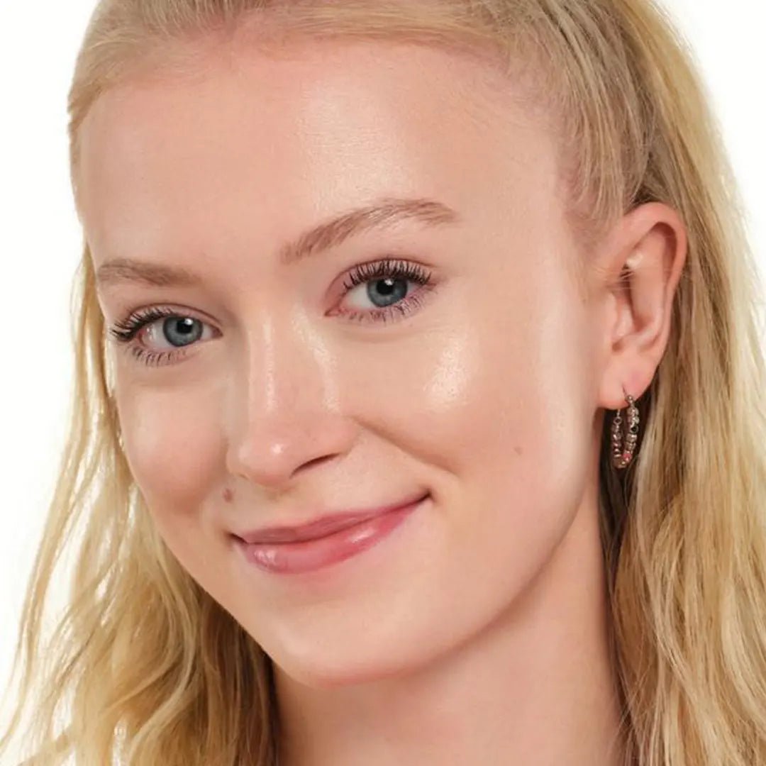 Essence Silky Blur Hydrating Longwear Foundation Foundation - XOXO cosmetics