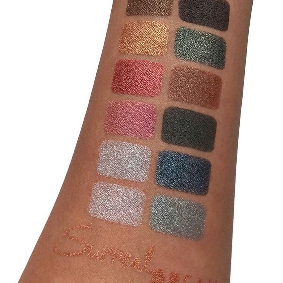 LA Girl Surreal Dream Eyeshadow Palette Eyeshadow - XOXO cosmetics