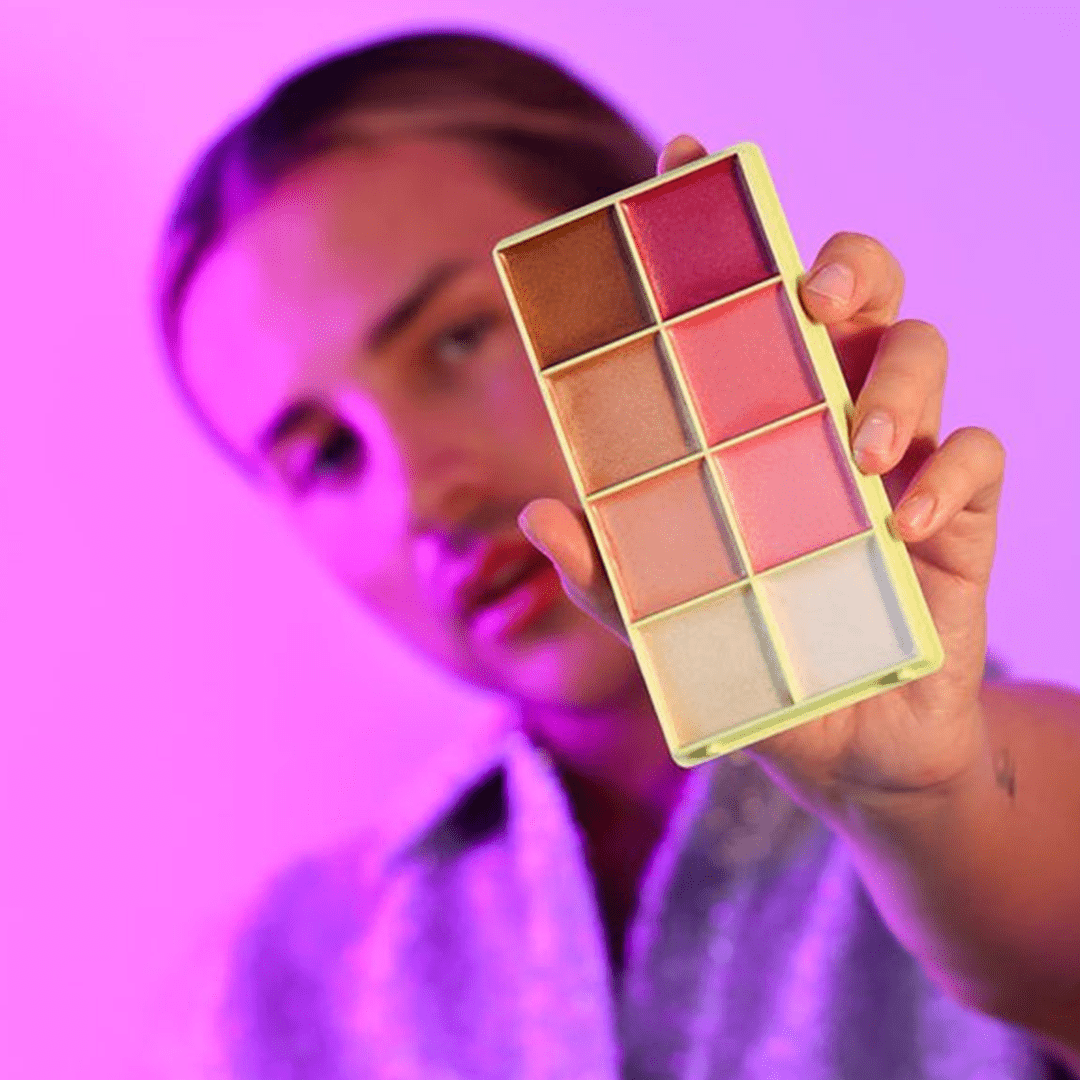Made By Mitchell Comet Case Cream Highlighter Highlighter Palette - XOXO cosmetics
